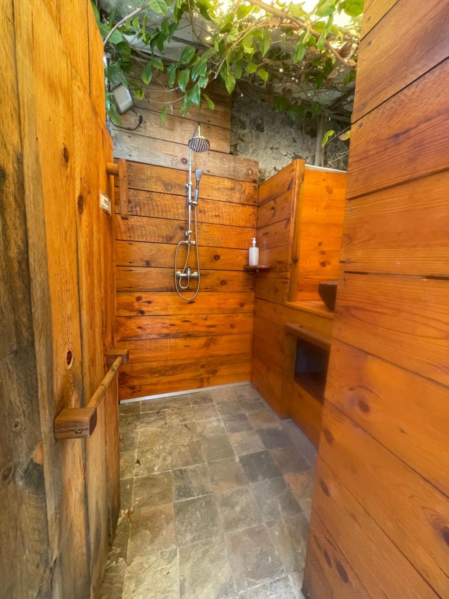 Les Hamacs Aux Saintes Hotell Terre-De-Haut Exteriör bild